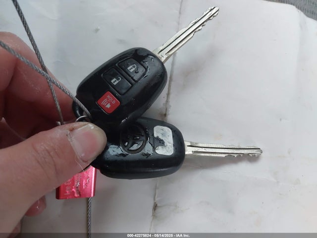 Toyota RAV4 LE 2014 JTMBFREVXED094789 Image 11
