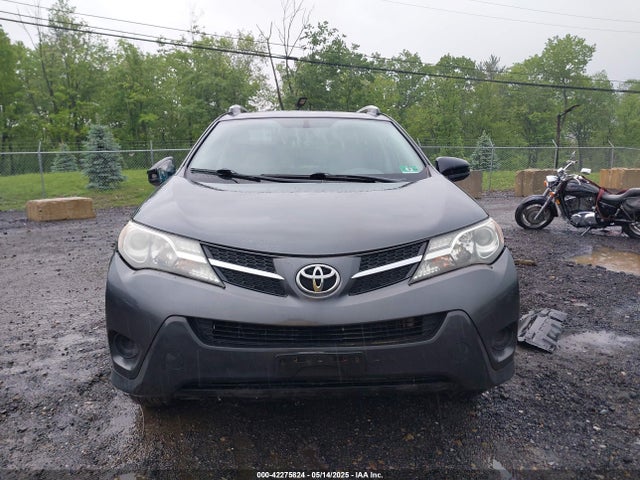 Toyota RAV4 LE 2014 JTMBFREVXED094789 Image 13