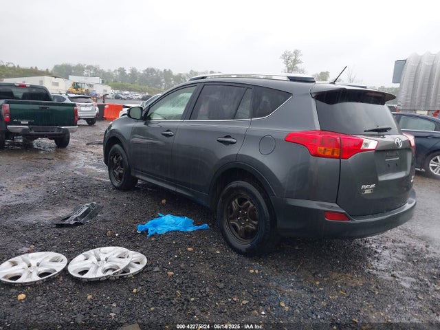 Toyota RAV4 LE 2014 JTMBFREVXED094789 Image 3