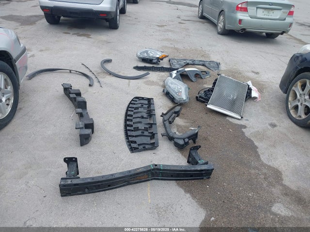 KNMAT2MVXFP508005 Nissan ROGUE SV