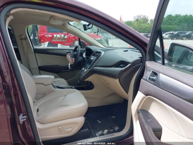 5LMCJ1C98JUL30207 Lincoln Mkc Premiere