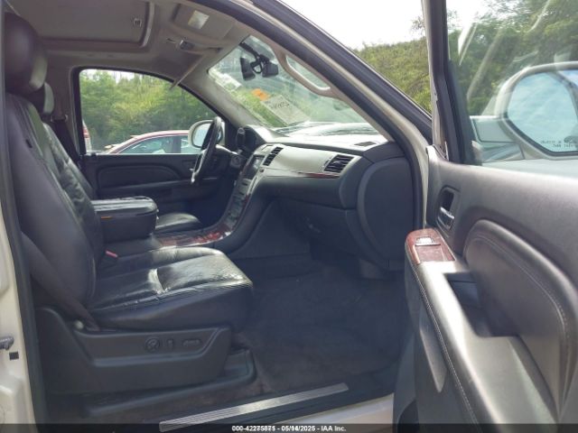2010 CADILLAC ESCALADE 1GYUCCEF5AR268699 Photo 4