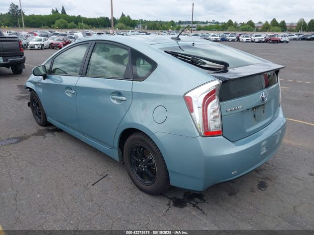 2014 TOYOTA PRIUS JTDKN3DU5E1739309 Photo 2