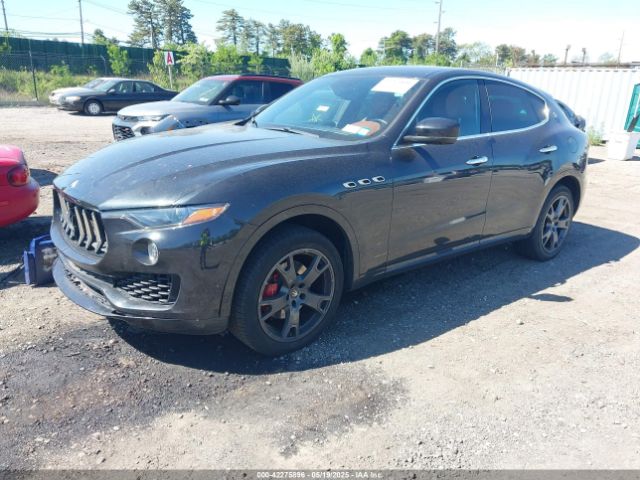 2019 MASERATI LEVANTE ZN661XUA8KX320520 Photo 1