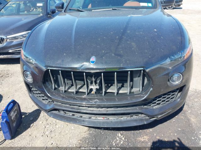 2019 MASERATI LEVANTE ZN661XUA8KX320520 Photo 5