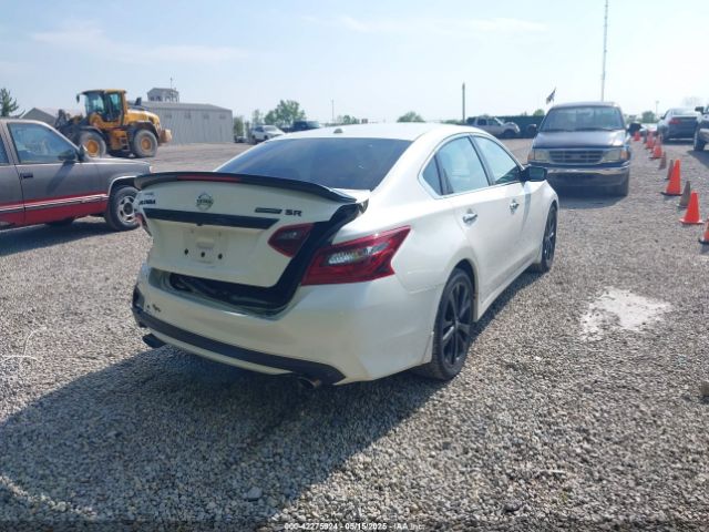 2018 NISSAN ALTIMA 1N4AL3APXJC281593 Photo 3