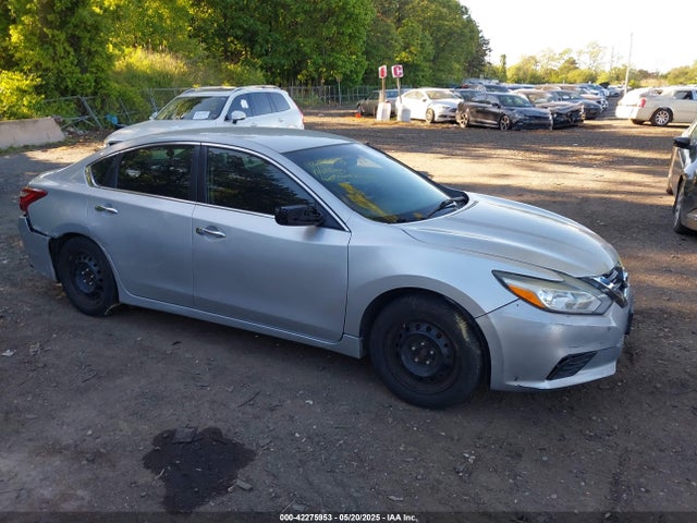 1N4AL3AP7HN350769 Nissan Altima 2.5 S