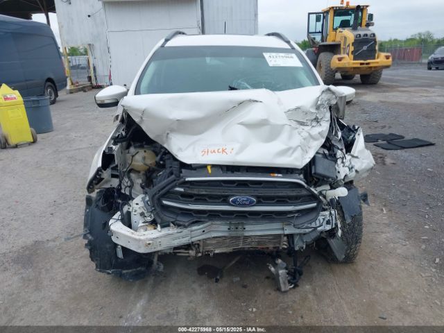 MAJ3P1TE4JC231172 Ford Ecosport Se