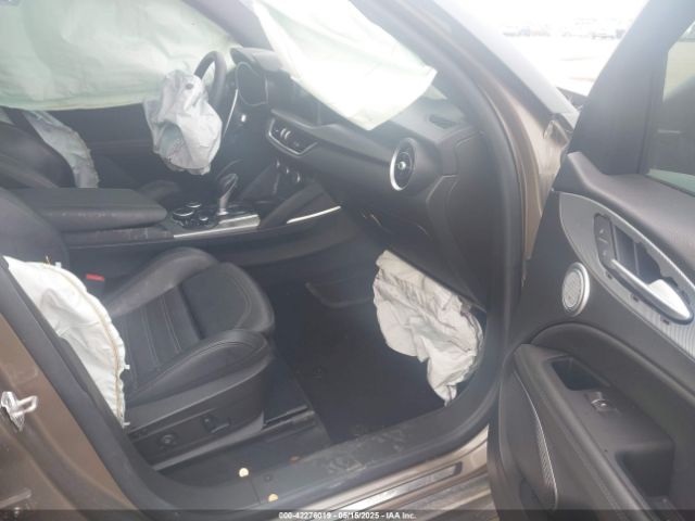 2019 ALFA ROMEO STELVIO ZASPAKBN9K7C51133 Photo 4