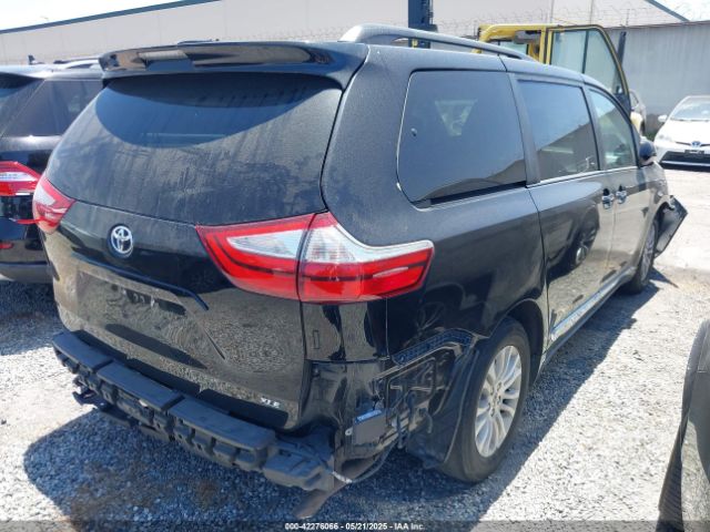 5TDYK3DC6FS561960 Toyota Sienna Xle 8 Passenger