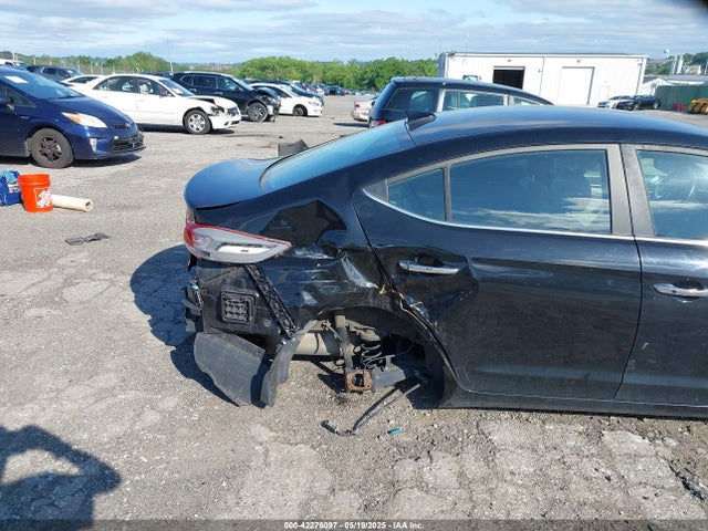KMHD84LF3HU316901 Hyundai 2017