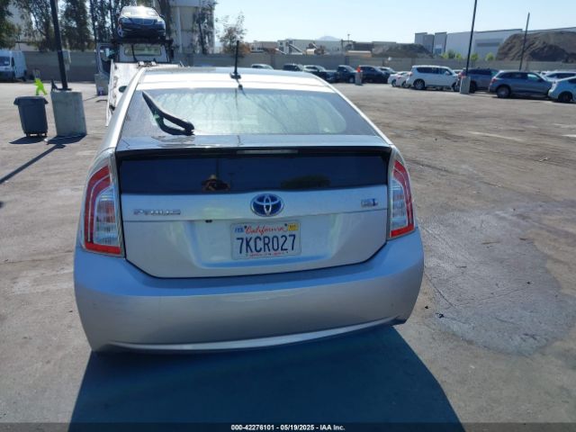 JTDKN3DU3F1915579 Toyota Prius Four