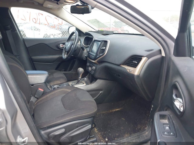 1C4PJMCSXHW531537 Jeep Cherokee