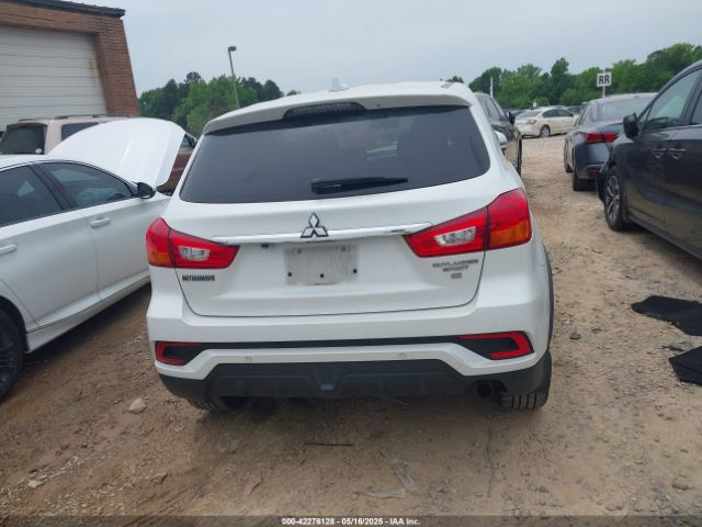 JA4AP3AW8JU019842 Mitsubishi Outlander Sport 2.4 Se