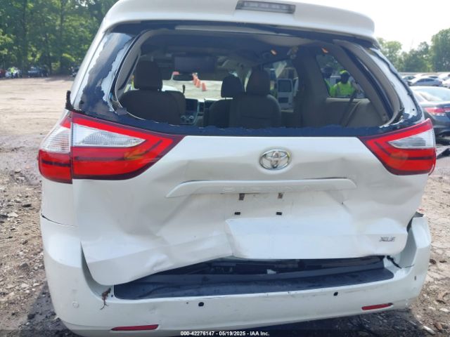 5TDYK3DC5FS613045 Toyota Sienna Xle Premium 8 Passenger