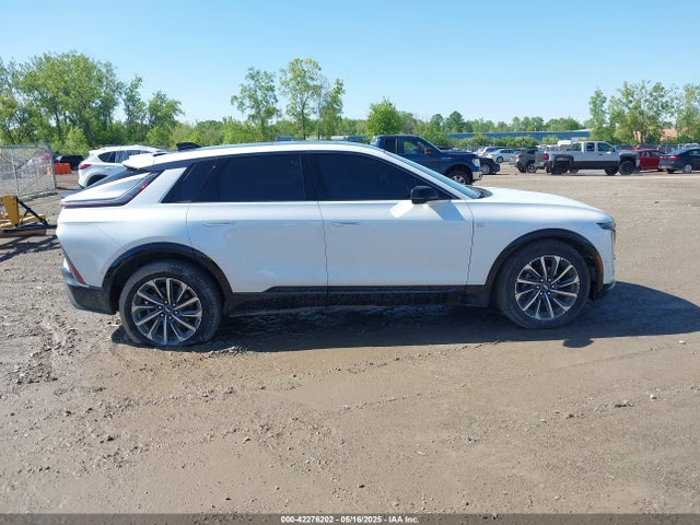 1GYKPVRLXRZ111768 Cadillac x0e + ec6