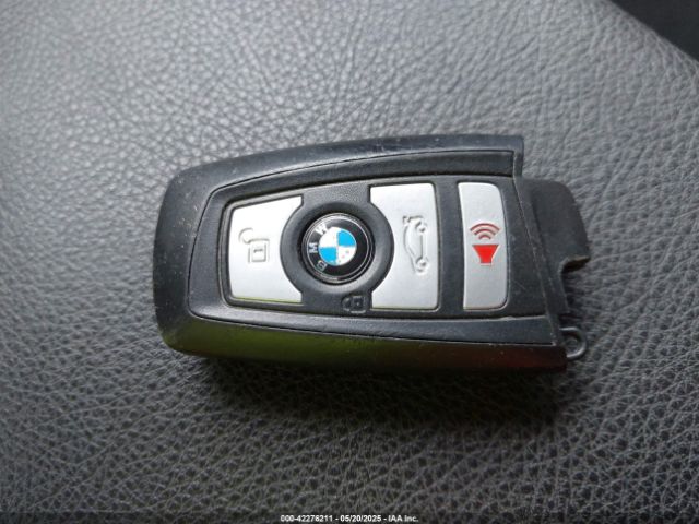 WBA8A3C3XHA067134 BMW 320i Xdrive