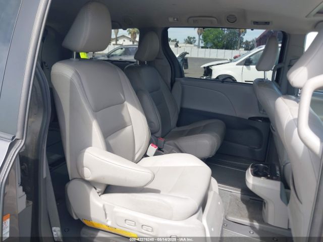5TDYZ3DC8KS001055 Toyota 2gr-fks