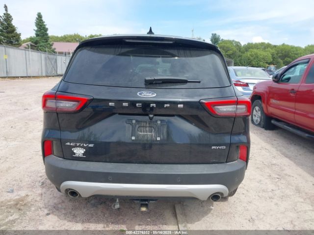 1FMCU9GN7PUB17659 Ford Escape Active