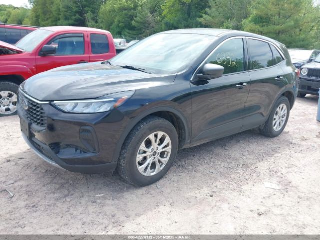 1FMCU9GN7PUB17659 Ford Escape Active
