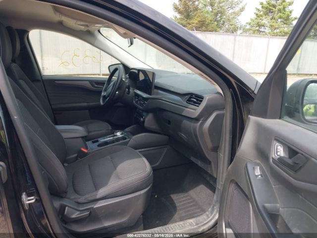 1FMCU9GN7PUB17659 Ford Escape Active