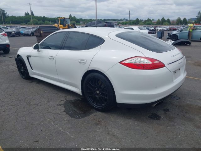 2011 PORSCHE PANAMERA WP0AA2A7XBL013459 Photo 2