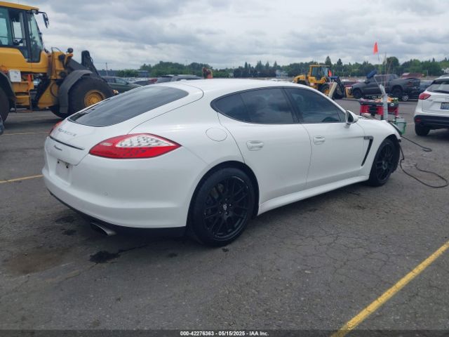 2011 PORSCHE PANAMERA WP0AA2A7XBL013459 Photo 3