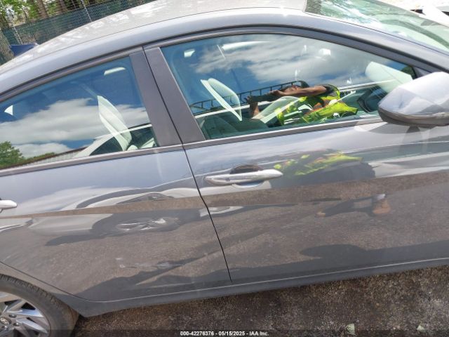 KMHLM4DG0RU709934 Hyundai ELANTRA SEL