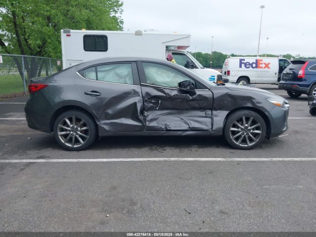 3MZBN1V31JM268280 Mazda Mazda3 Touring
