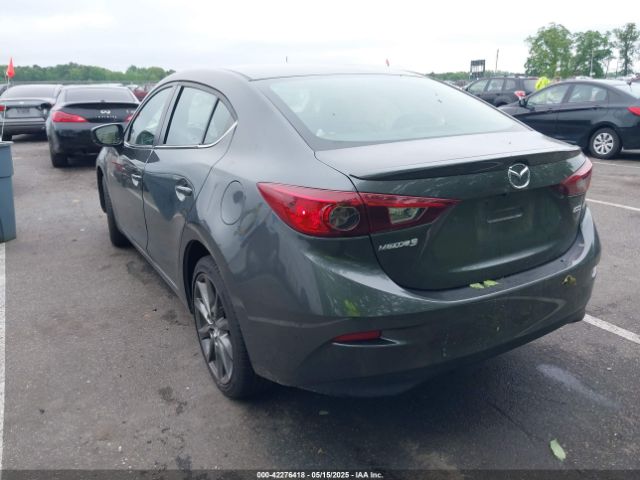 3MZBN1V31JM268280 Mazda Mazda3 Touring