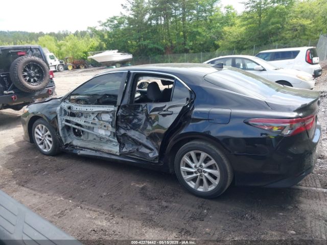 4T1C11AK8NU716222 Toyota CAMRY LE