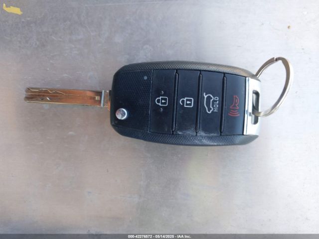 KNDPM3AC0H7220304 KIA Sportage Lx