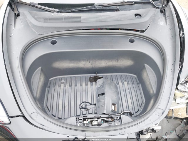 2023 TESLA MODEL 3 5YJ3E1EA4PF497068 Photo 9