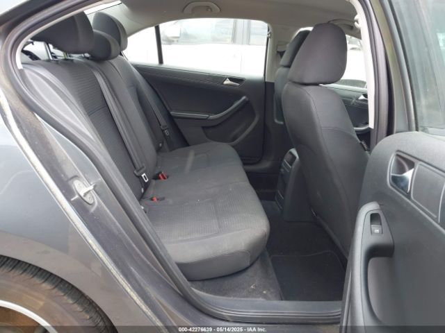 3VW267AJ7GM248614 Volkswagen Jetta 1.4t S