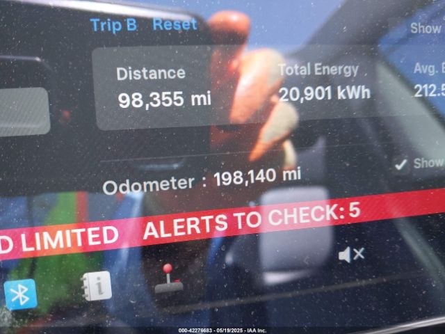 5YJ3E1EA4JF022432 Tesla 2018