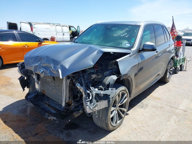BMW 2018 2018 5UXKR2C58J0Z14790 Image 2
