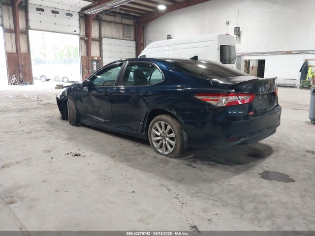4T1B11HK8KU709218 Toyota CAMRY LE
