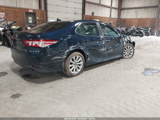4T1B11HK8KU709218 Toyota CAMRY LE