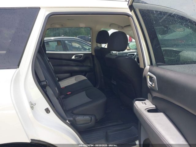 5N1DR2MM1JC602675 Nissan Pathfinder Sv