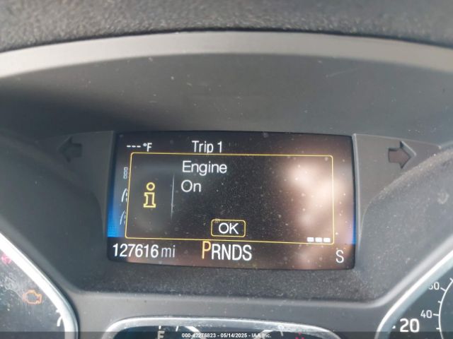 1FMCU0F75HUD15821 Ford ESCAPE S