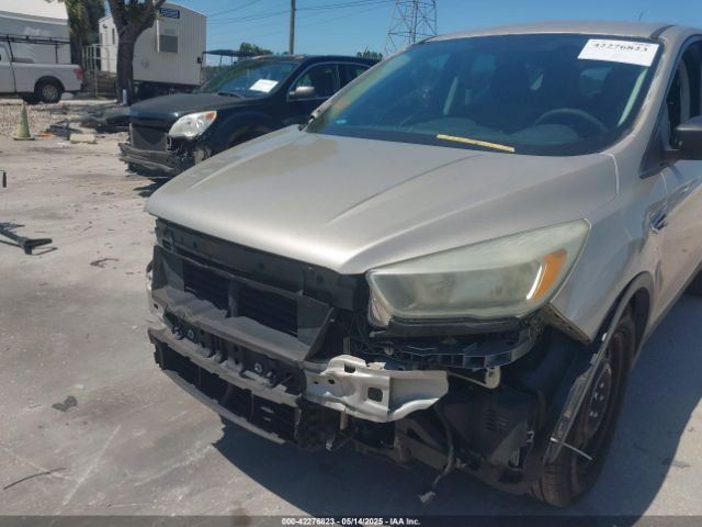 1FMCU0F75HUD15821 Ford ESCAPE S