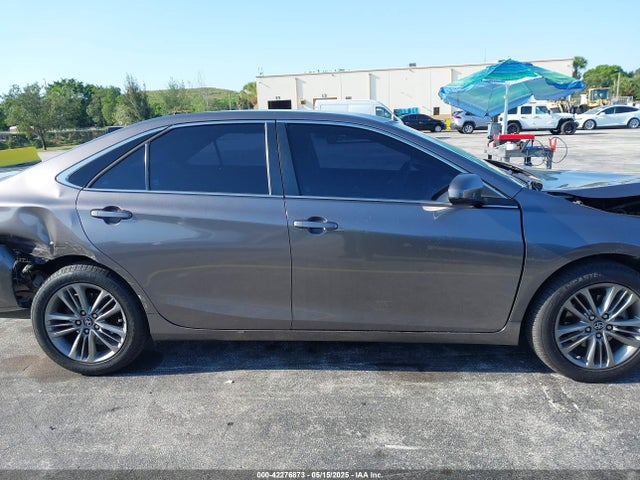4T1BF1FK5HU358197 Toyota CAMRY SE
