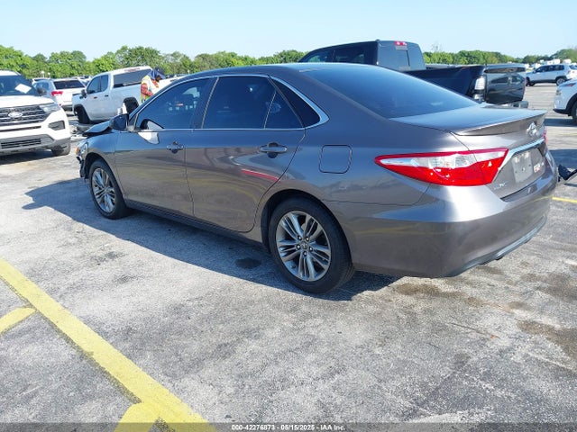 4T1BF1FK5HU358197 Toyota CAMRY SE