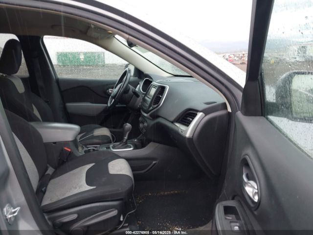 1C4PJMCSXEW125009 Jeep Cherokee Latitude