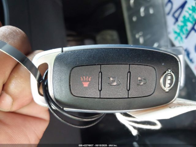 5N1BT3AB4RC696399 Nissan Rogue S Intelligent Awd