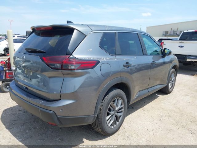 5N1BT3AB4RC696399 Nissan Rogue S Intelligent Awd
