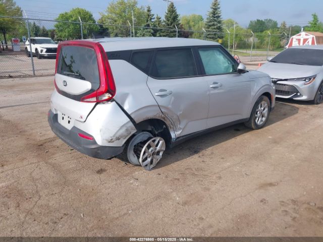 2020 KIA SOUL KNDJ23AU4L7108344 Photo 3