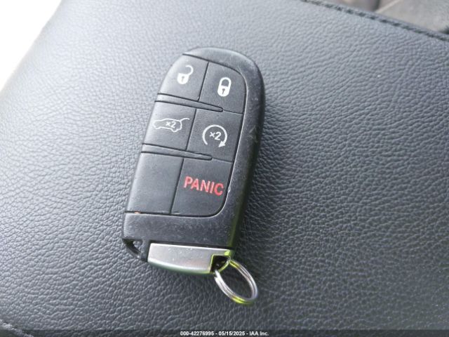 1C4RJFBG7GC328137 Jeep Grand Cherokee Limited