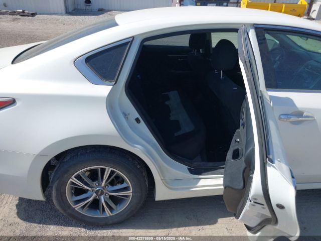 1N4AL3AP6FC173057 Nissan 2015