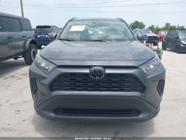 JTMK1RFV5KD006076 Toyota RAV4 LE